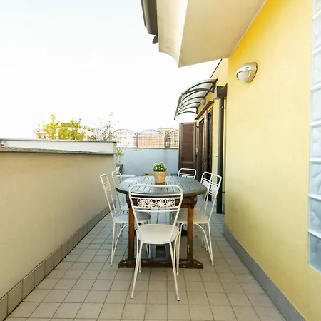 Wonderful With Terrace Daire Milano