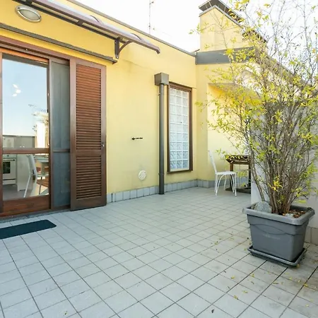 Wonderful With Terrace * Milano